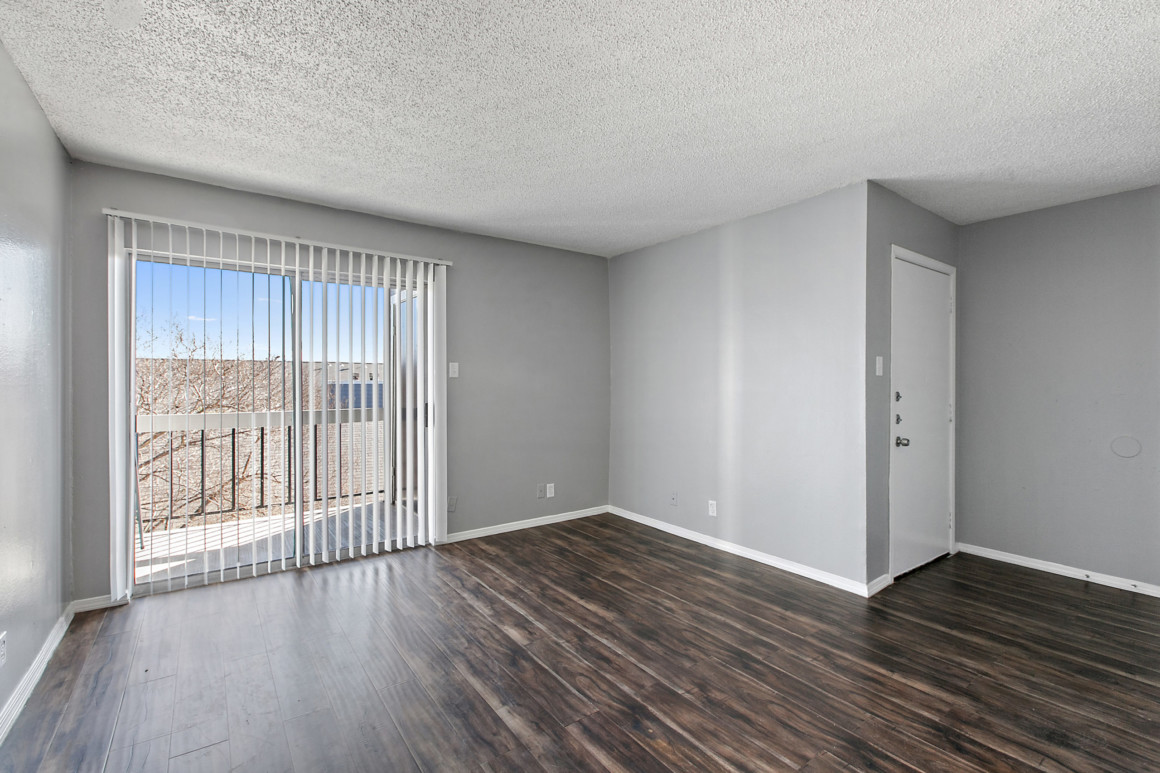 Silver Creek Apartments